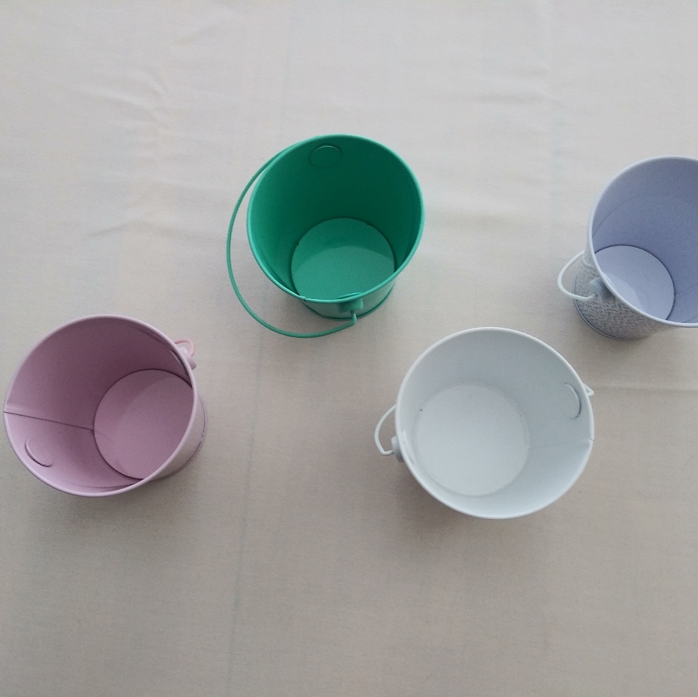Small metal pail